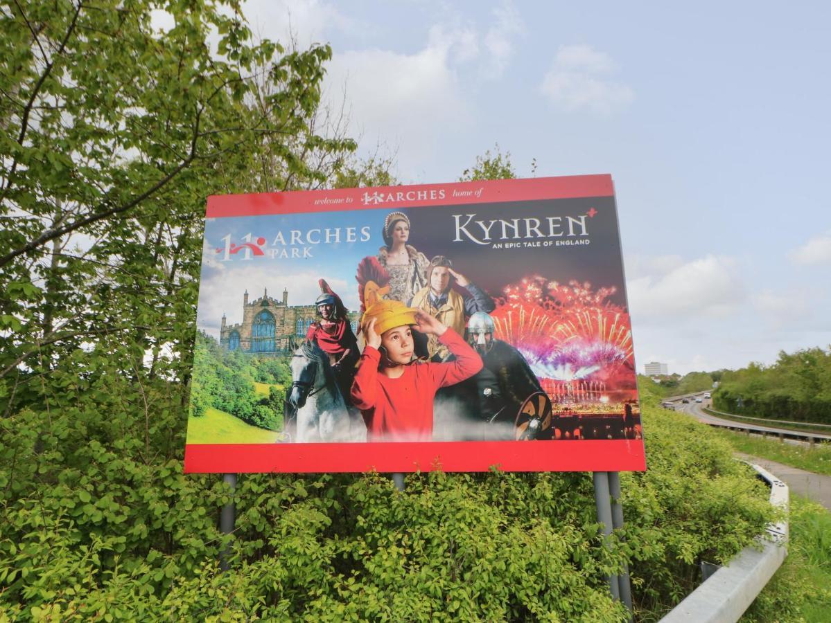 Вилла 3 Mill Wynd Дарлингтон Экстерьер фото
